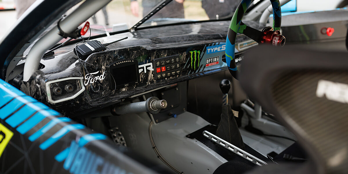 فون في العمل