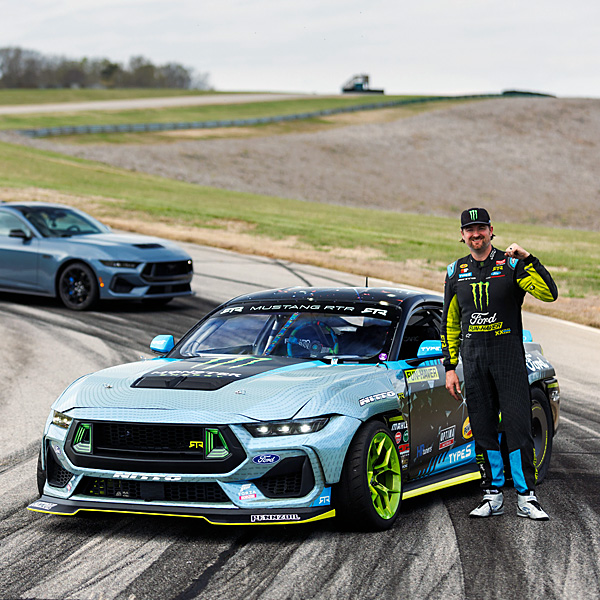 فون في العمل