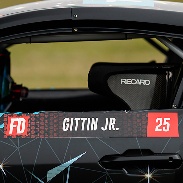 فون في العمل